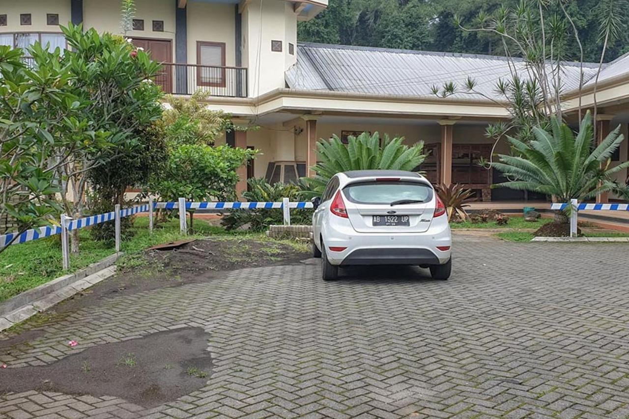 Hotel Bumi Bermi Permai Near Bermi Eco Park Mitra Reddoorz Probolinggo Dış mekan fotoğraf