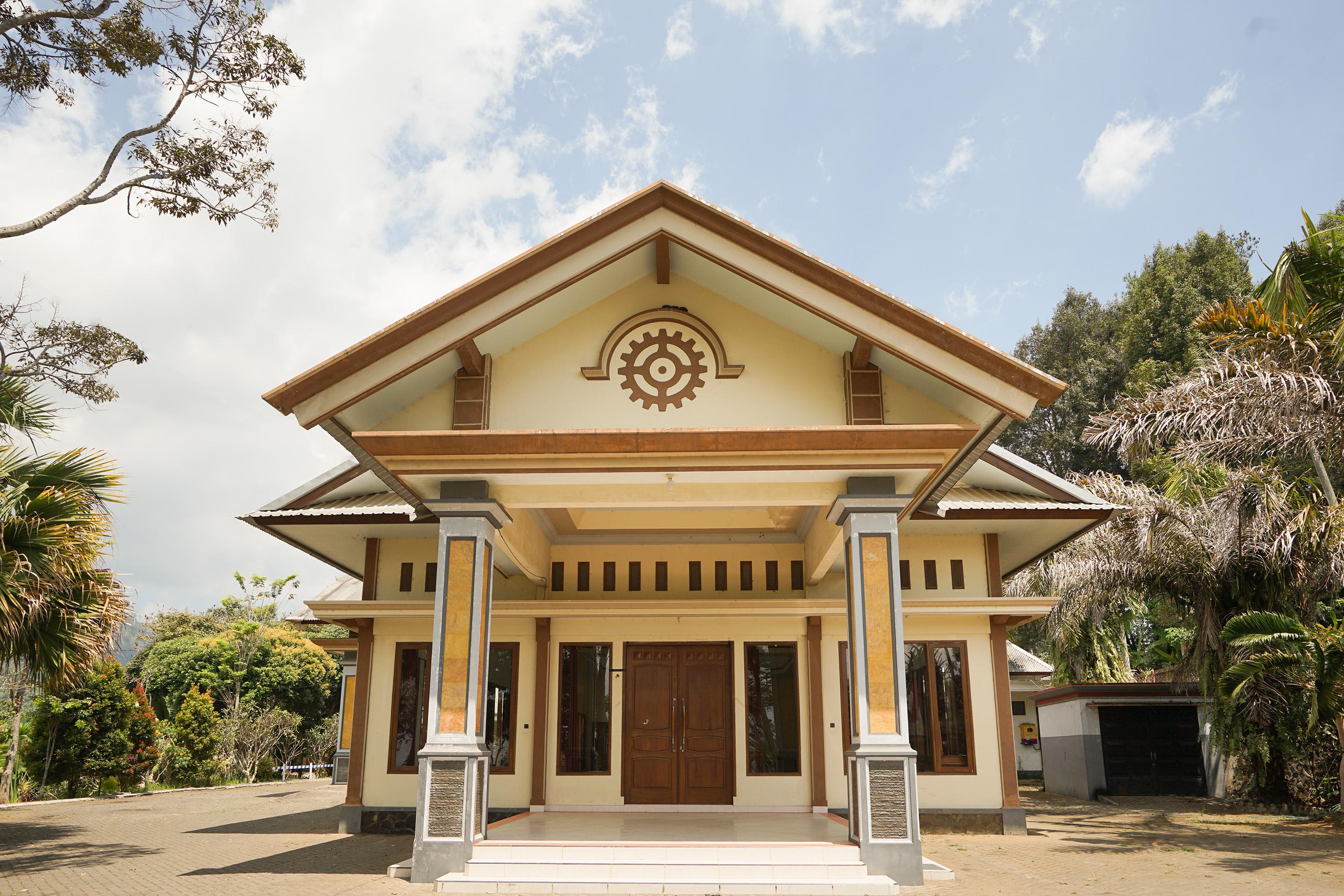 Hotel Bumi Bermi Permai Near Bermi Eco Park Mitra Reddoorz Probolinggo Dış mekan fotoğraf