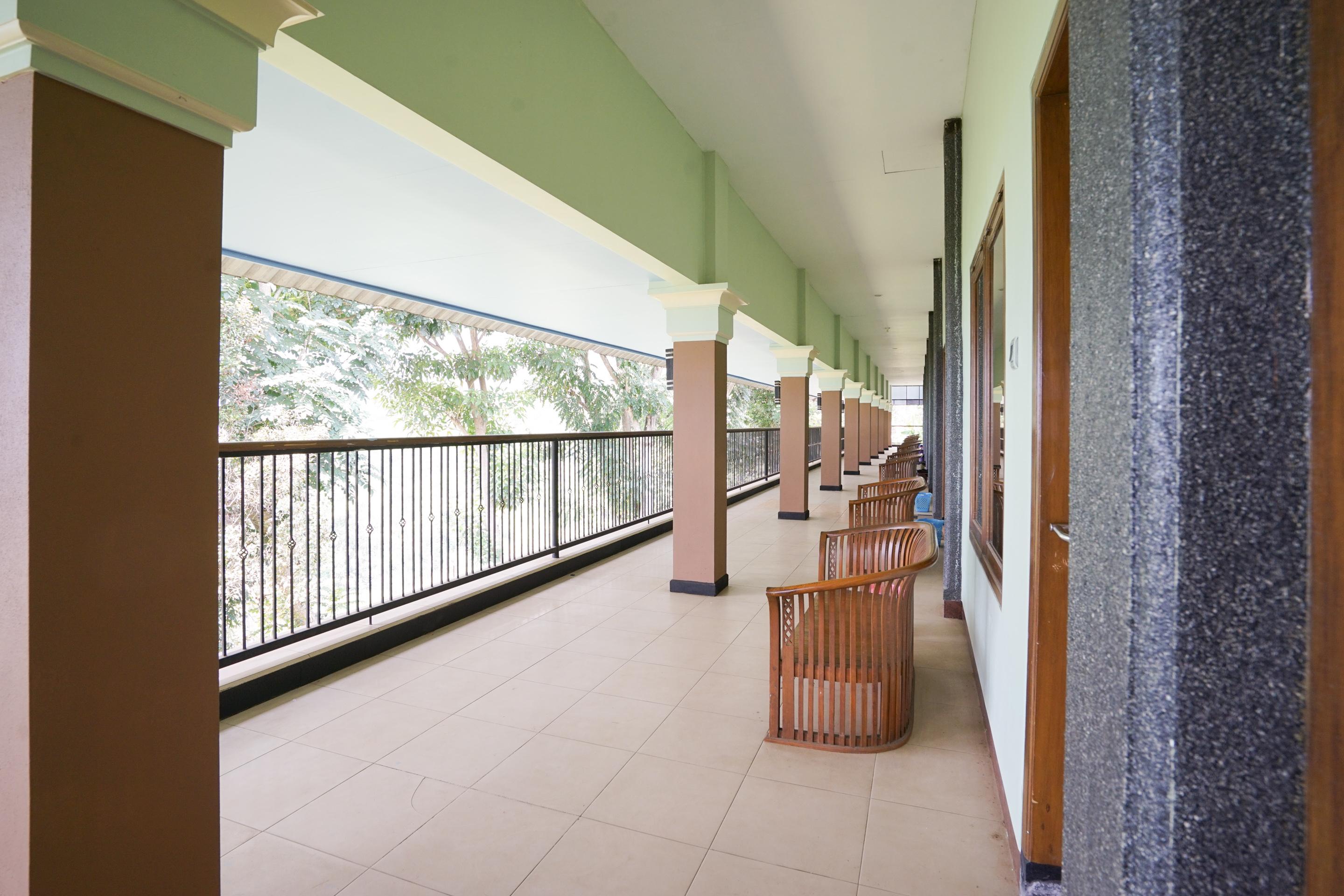 Hotel Bumi Bermi Permai Near Bermi Eco Park Mitra Reddoorz Probolinggo Dış mekan fotoğraf