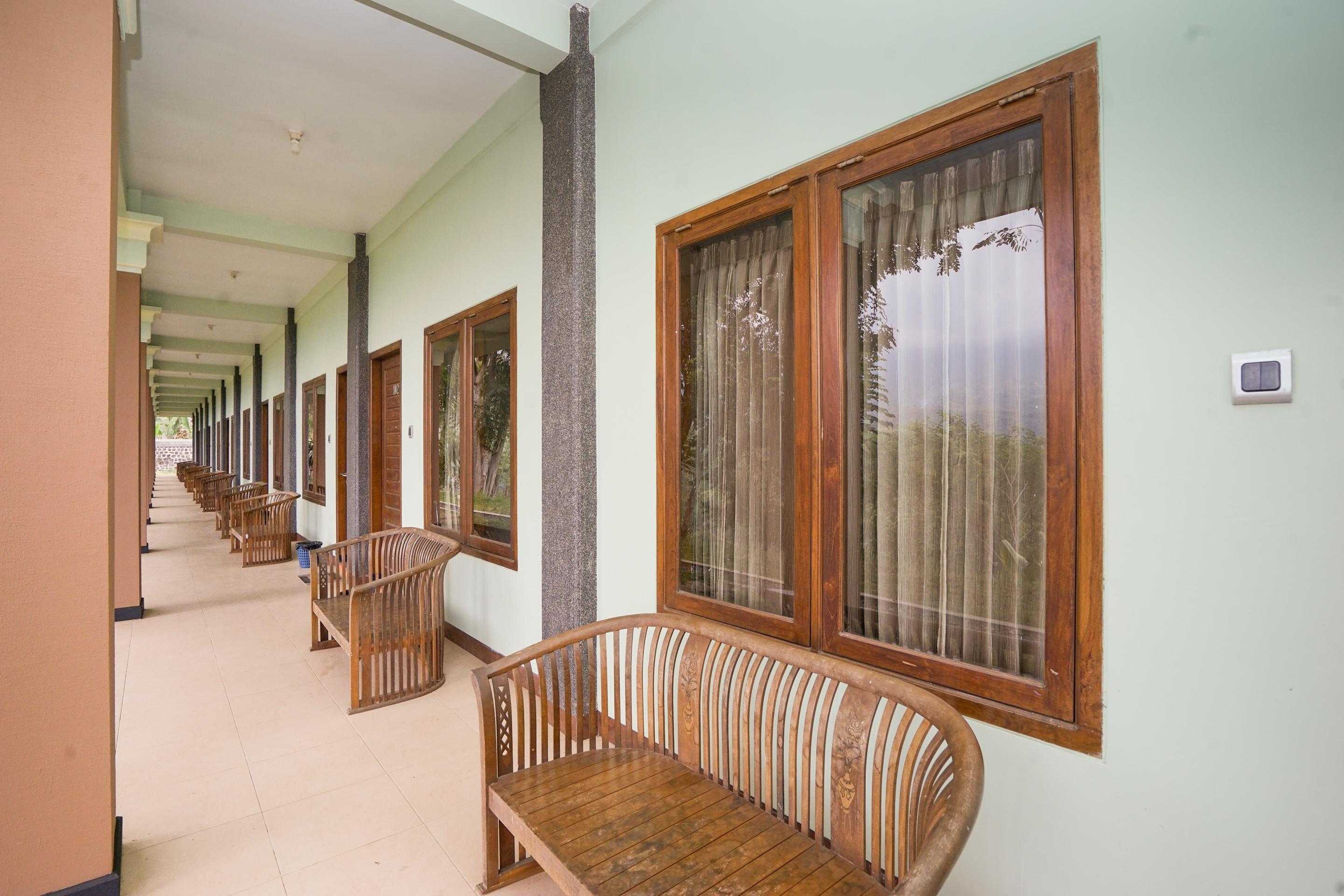 Hotel Bumi Bermi Permai Near Bermi Eco Park Mitra Reddoorz Probolinggo Dış mekan fotoğraf